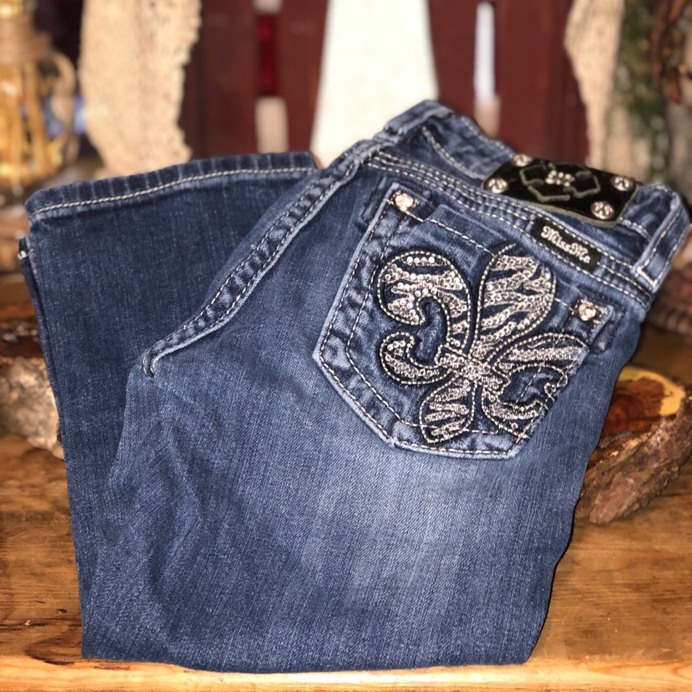 Youth girls Miss Me capris size 14